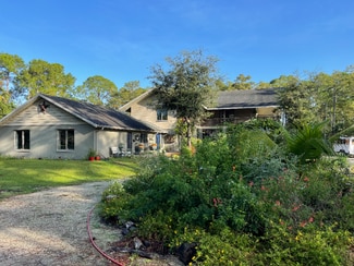 3561 7th Ave NW, Naples, FL 34120