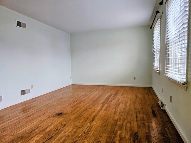 16 Brookview Dr, Lititz, PA 17543 - photo 4