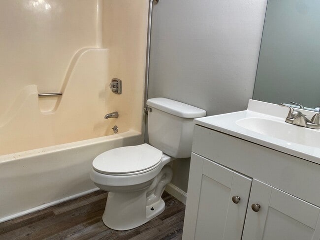 40 Rossfield Cove unit R, Jackson, TN 38305 - photo 7