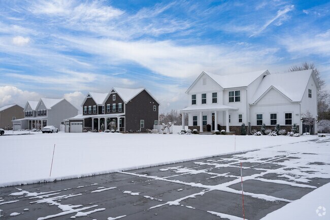 Pendleton’s winding roads are lined with homes on spacious, manicured lots.