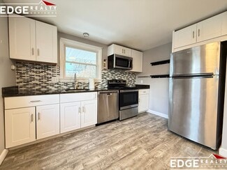 110 Pine Hill Cir, Waltham, MA 02451