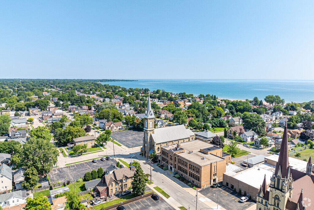 St. John's Lutheran School provides a private, Lutheran education in Racine, WI.