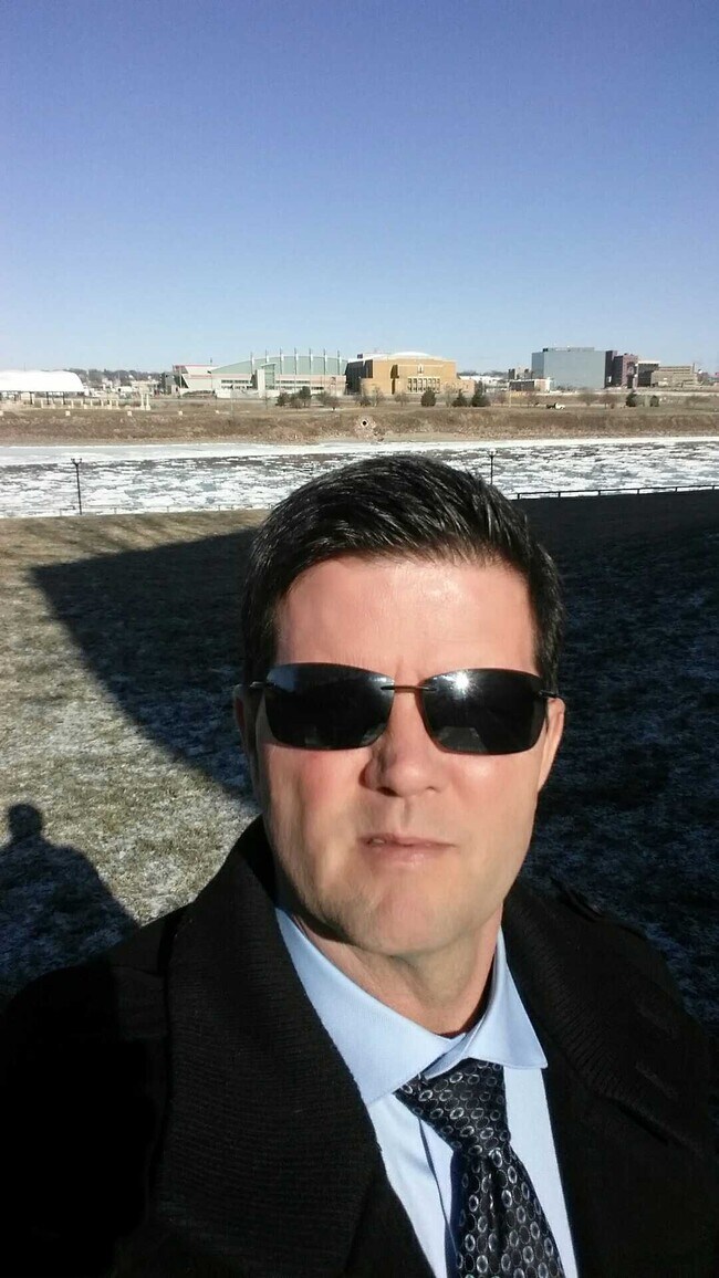 Agent Photo