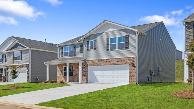 73 Marblewood St, Greenville, SC 29605 - photo 2