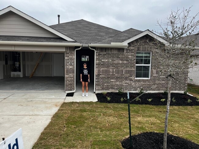 121 Escala Way unit Room 1a, San Marcos, TX 78666 - photo 6