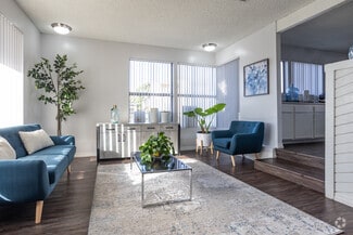 700 W La Jolla St, Placentia, CA 92870