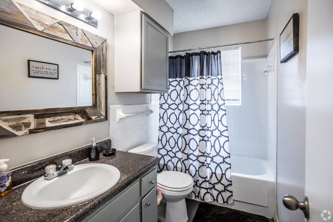 Graceland Pointe Apartments: Modern Style, Excellent Value in Memphis, Memphis, TN 38116 - photo 7