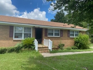 109 Jeffery St, Darlington, SC 29532