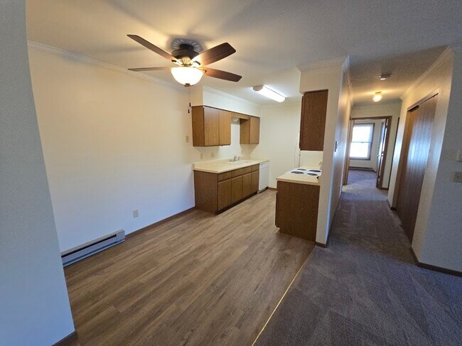 Kitchen & Hall