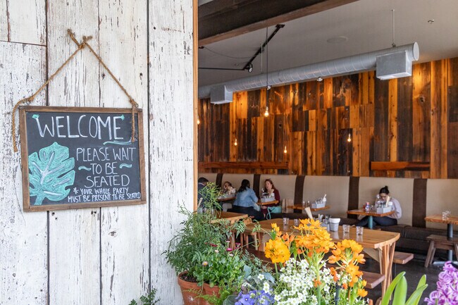 Meet up with friends at Noodlehead.