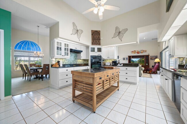 12879 SW Kings Row, Lake Suzy, FL 34269 - photo 5