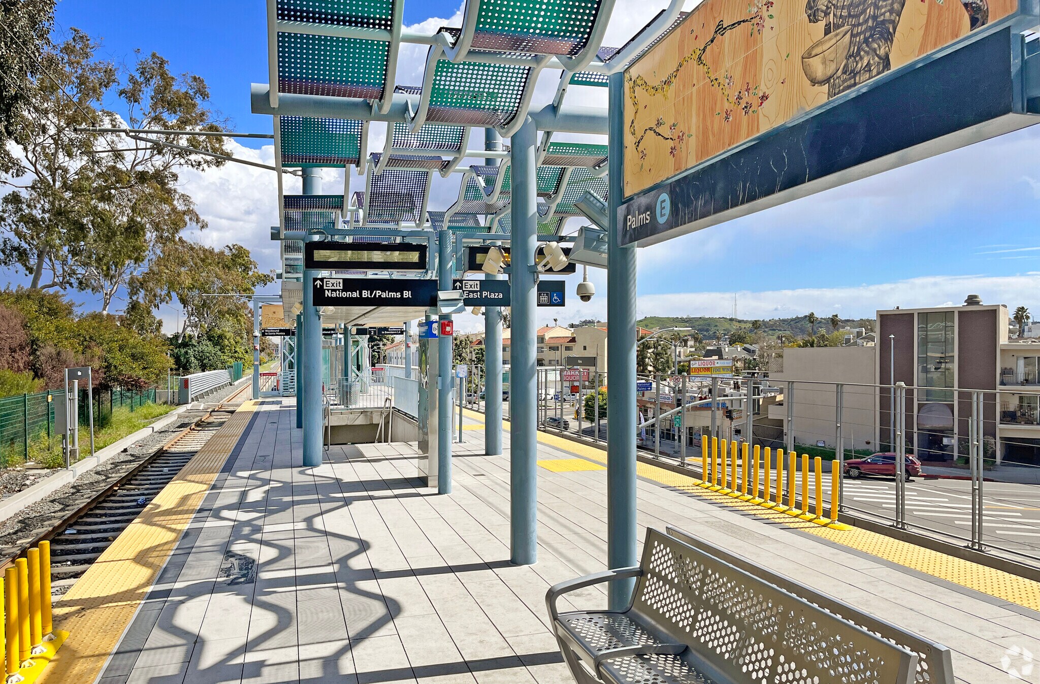 The metro runs straight through Palms, for a mode of fast and convenient transportation.