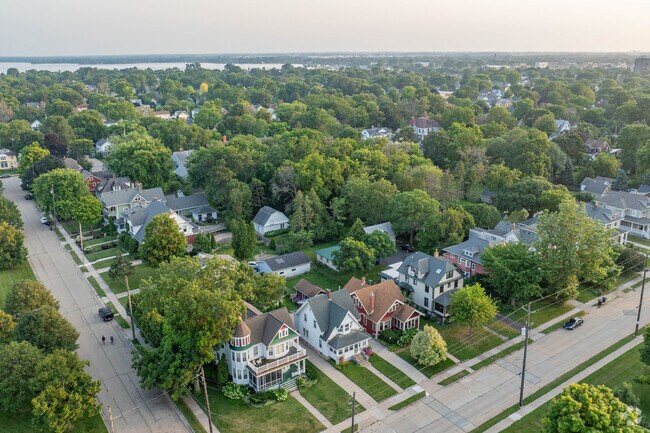 Menominee North is a neighborhood bordering Lake Winnebago in Oshkosh, WI.