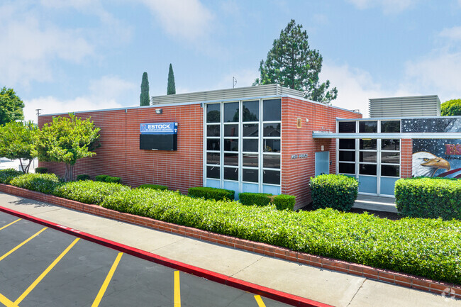 The courses at Helen Estock encourage critical thinking and creativity.