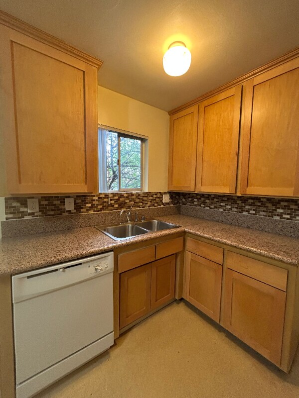 97 E Laurel Ave unit C, Sierra Madre, CA 91024 - photo 3