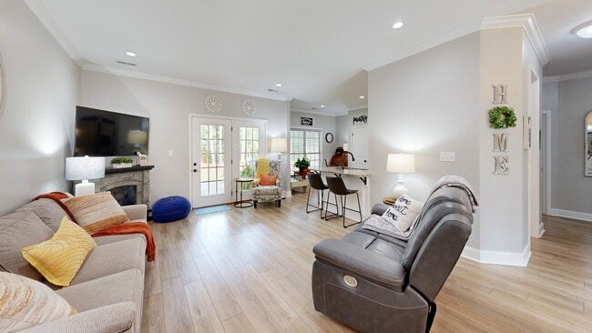 2011 Old Big Cove Rd SE, Owens Cross Roads, AL 35763 - photo 2