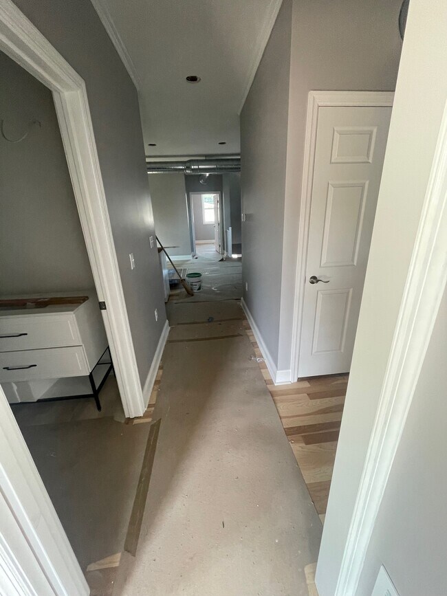 1231 Pennsylvania Ave unit Floor-2, Monaca, PA 15061 - photo 6