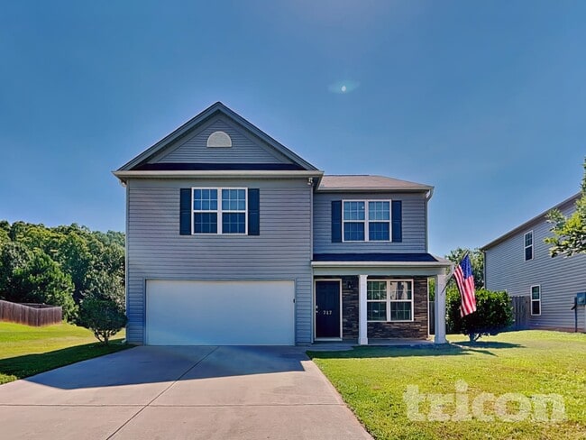 747 Markham Cir, Moore, SC 29369 - photo 2