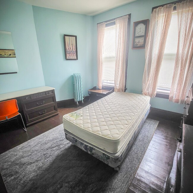 1751-1759-1759 Acushnet Ave unit 104, New Bedford, MA 02746 - photo 2