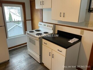 302 Turner St Unit 2R, Auburn, ME 04210