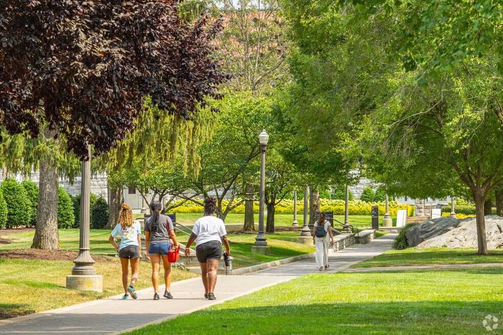 NH_Old Town_555238_P2_V1_GM_091024