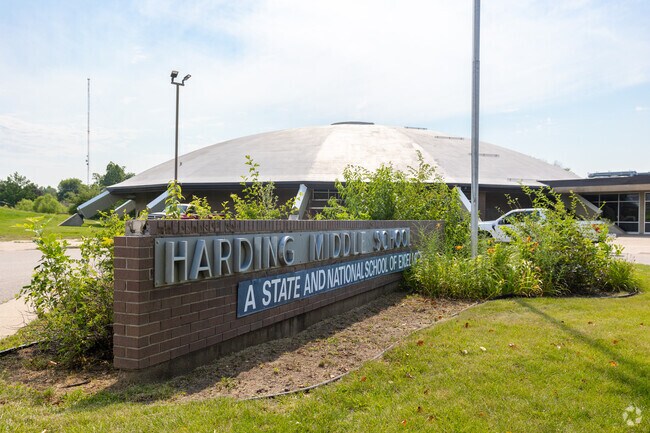 Harding Middle School has an overall B- grade from Niche.