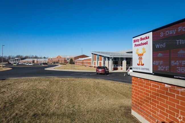 Buckeye Elementary School welcomes all.