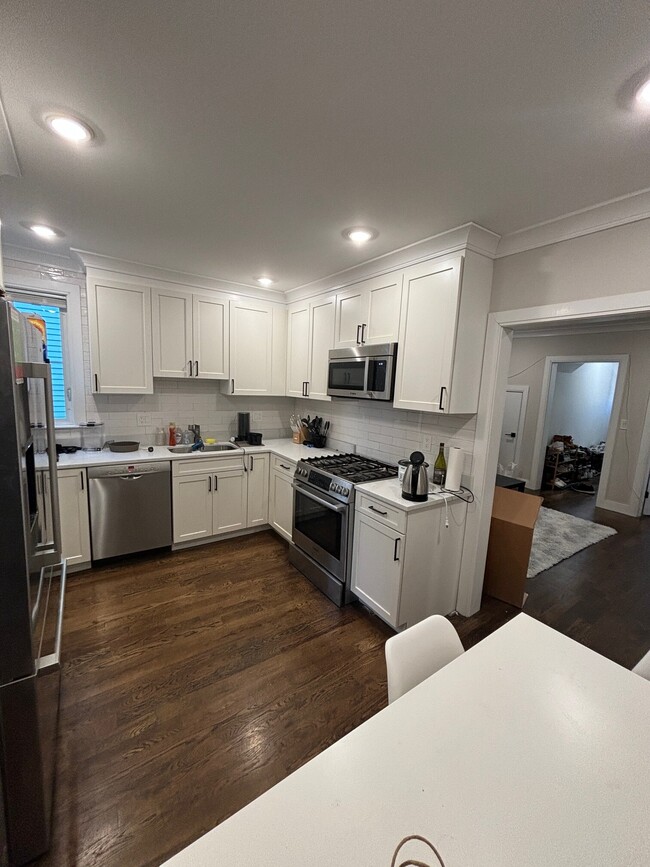 13 Pomeroy St Unit 13 Pomeroy, Boston, MA 02134