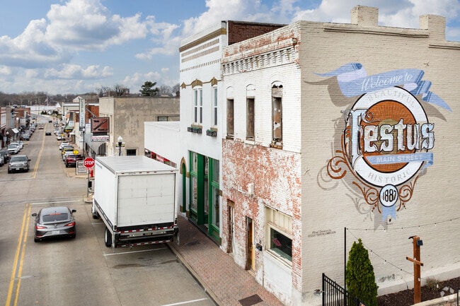 Explore the quaint streets and shops of Festus, MO.