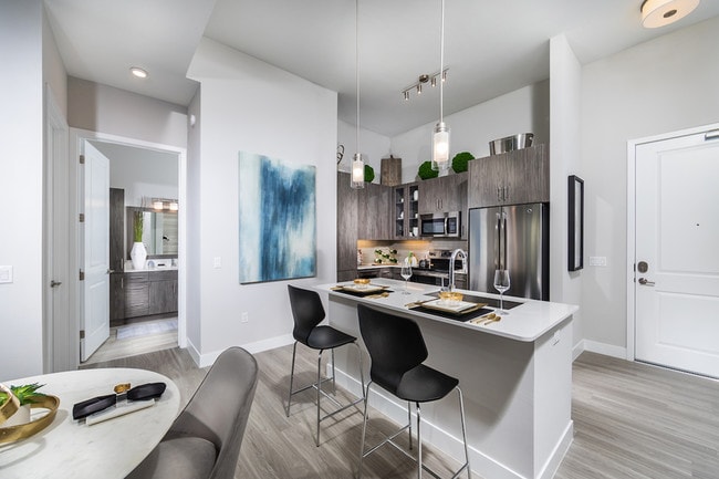 Overture Kierland 55+ Active Adult Apartment Homes, Scottsdale, AZ 85254 - photo 4