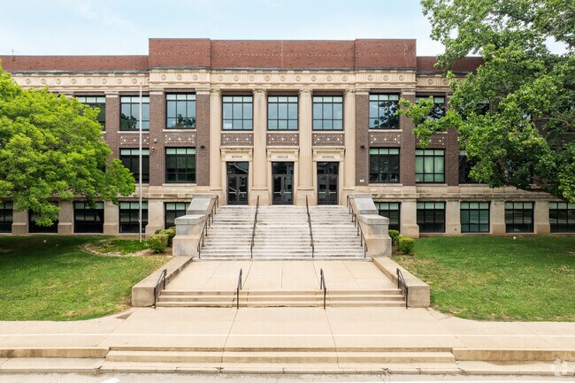 Hill Street East students love learning at Edison Middle School in Champaign.