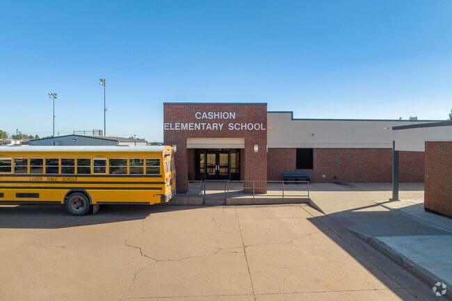 Cashion Elementary is a common choice for young Navina students.