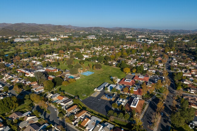 White Oak Elementary is the only Las Virgenes Elementary school within the city of Weslake.