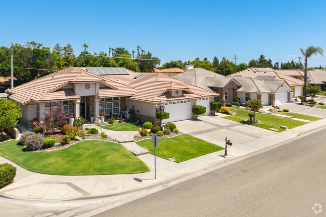 Many of the newly built homes in West Madera have hints of Spanish styling.
