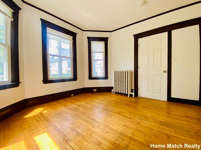 39 Michigan Ave unit 1, Somerville, MA 02145 - photo 5
