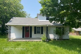 111 Swanson Dr, New Lebanon, OH 45345