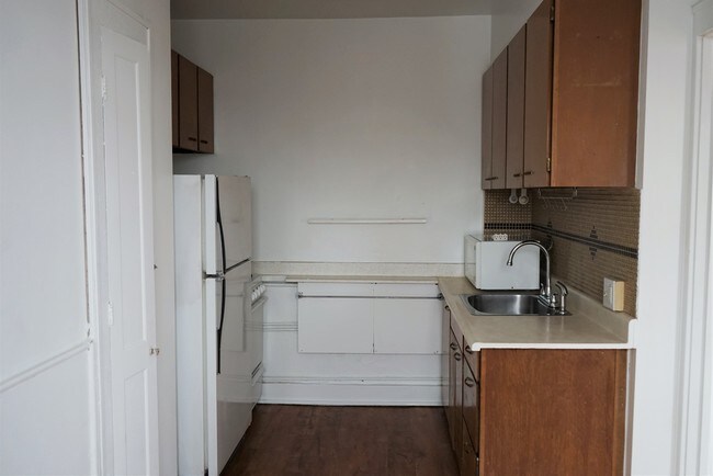 809 E Kingsley St, Ann Arbor, MI 48104 - photo 6