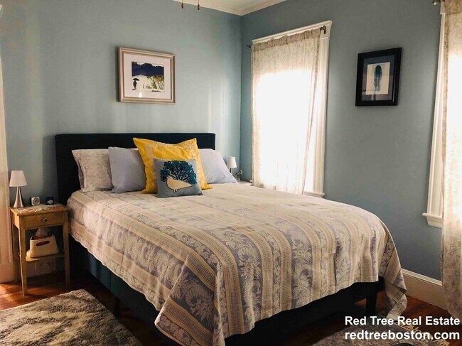 74 Patten St unit 1, Jamaica Plain, MA 02130 - photo 4