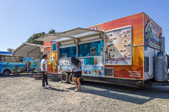 There are several taco trucks that offer a quick meal in the Wittfield Park area.