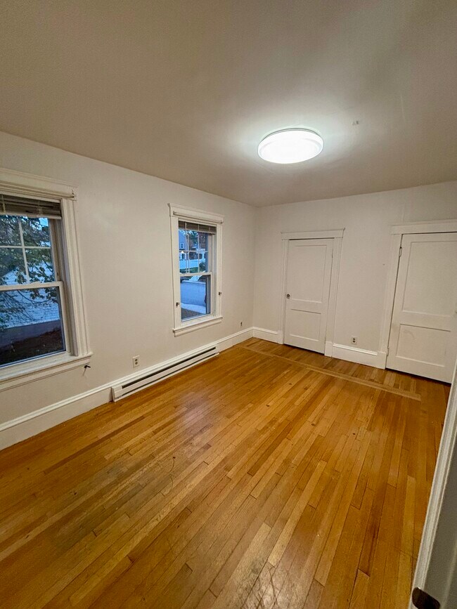 25 Lenox St unit 2R, Lawrence, MA 01843 - photo 6