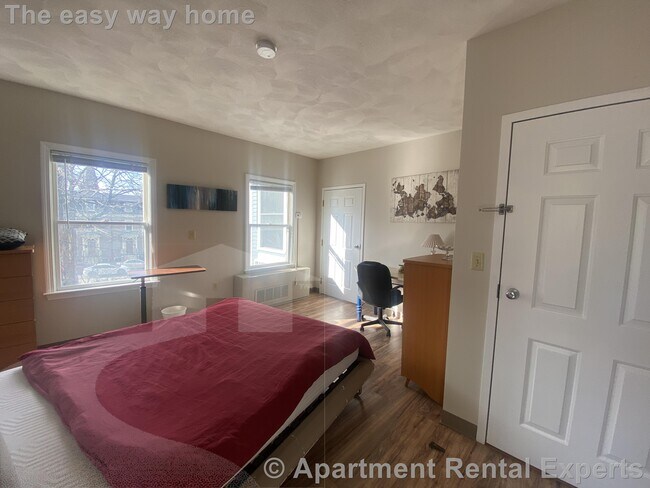 364 Harvard St unit 10, Cambridge, MA 02138 - photo 5