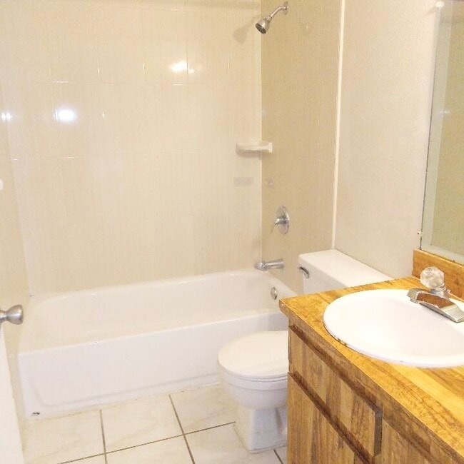 5145 SE 31st St unit D, Ocala, FL 34480 - photo 6