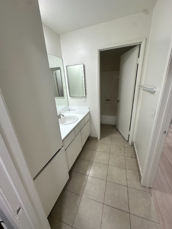7040 Haskell Ave unit 211, Van Nuys, CA 91406 - photo 5
