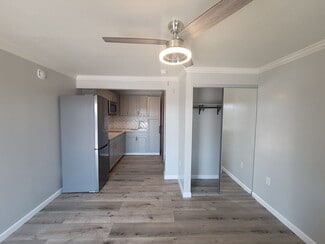 2019 Fremont St, Las Vegas, NV 89101