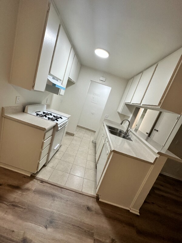 7040 Haskell Ave unit 307, Van Nuys, CA 91406 - photo 6