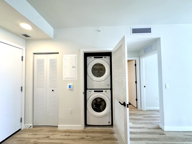 142 SW 5th Ave unit A24, Miami, FL 33130 - photo 3