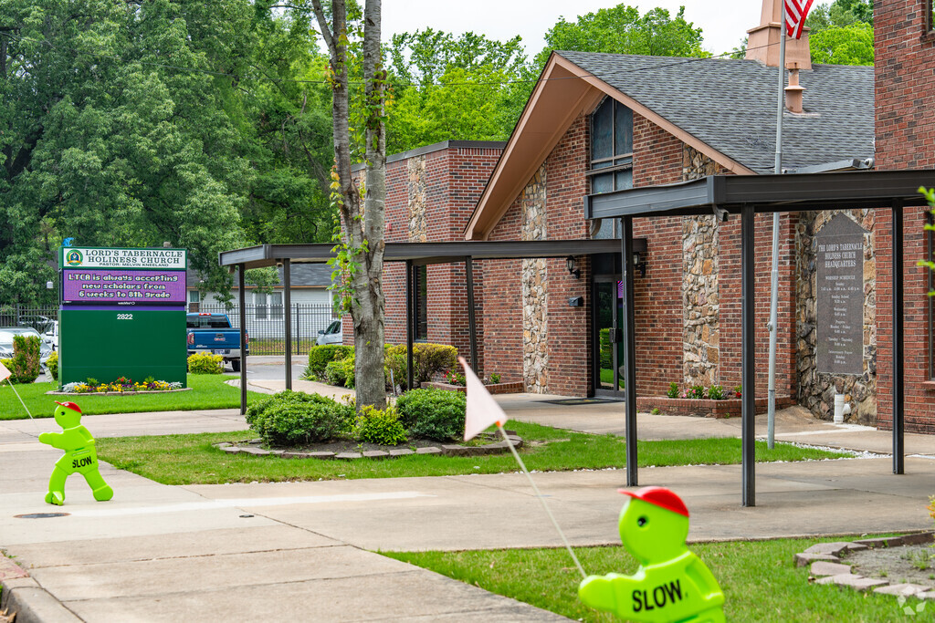 Lord's Tabernacle Christian Academy is a private K-8 school in Chickasaw Gardens