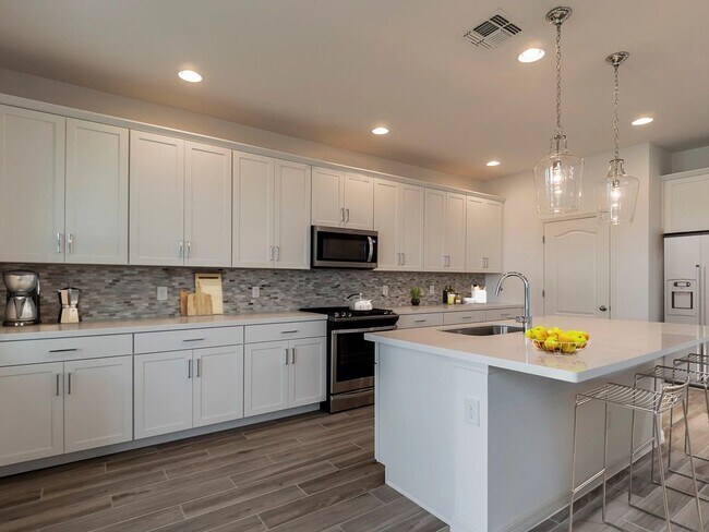 289 Conway Ave unit 36466698, Magnolia Square, FL 34771 - photo 2