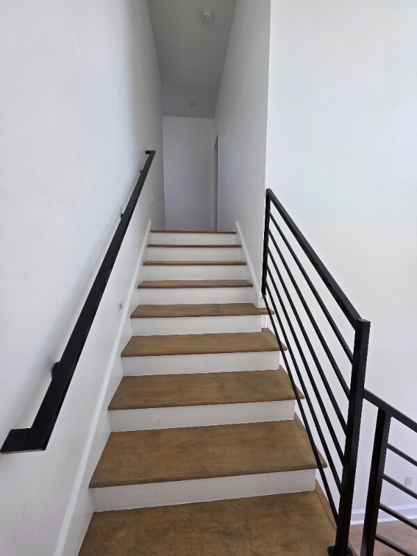 2431 Franklin Ave unit Rear Unit, New Orleans, LA 70117 - photo 4