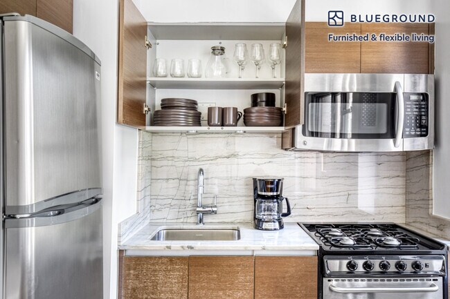 252 E 61st St unit FL4-ID637, New York, NY 10065 - photo 6